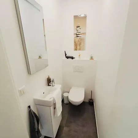 Apartment Spacious 3 Bedrooms With Garden View-cap1 *