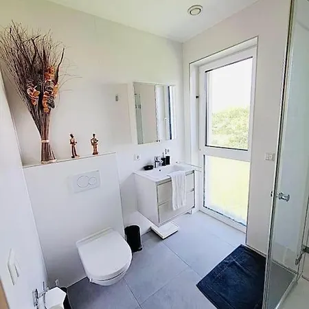 Apartment Spacious 3 Bedrooms With Garden View-cap1 *